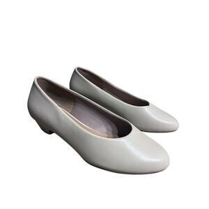 Comfortview Women's Size 10 WW The Vida Slip On Pump in Bone Color